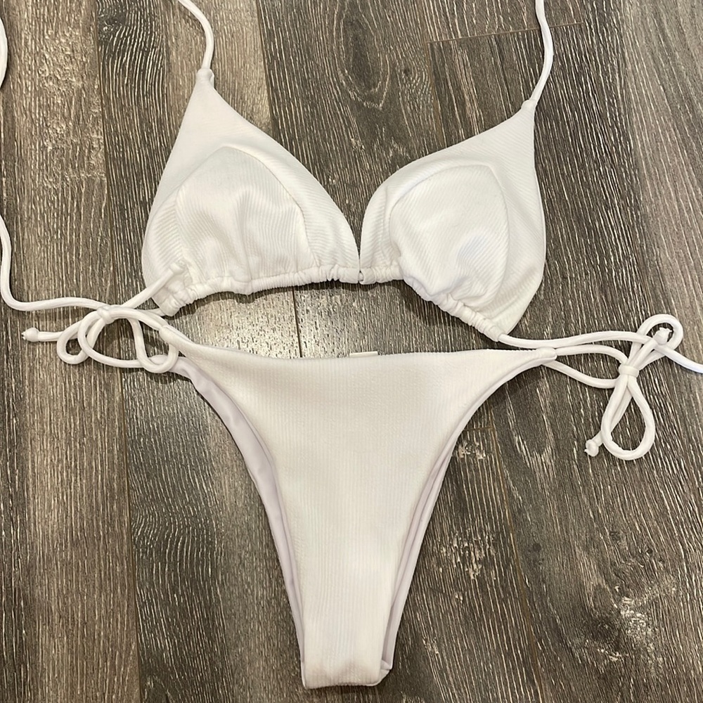 Ribbed bikini